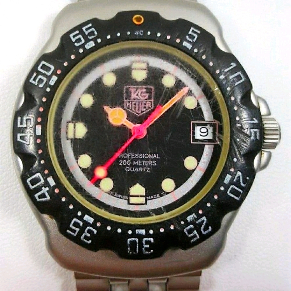 TAG Heuer Formula 1 Professional Black/Pink Dial